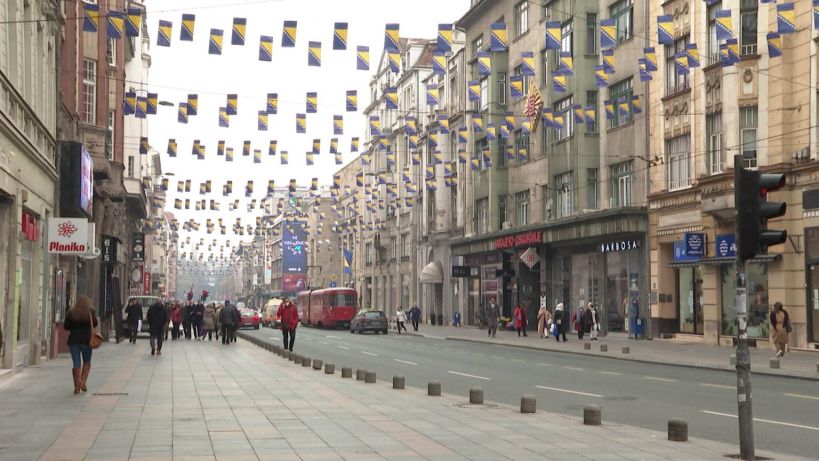 Znate li kako pravilno treba postaviti zastavu Bosne i Hercegovine?
