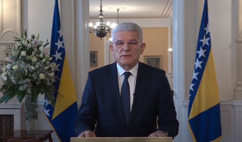 Džaferović se obratio građanima: “Kada je u pitanju država BiH, nezamjenjiv značaj ima sutrašnji dan”
