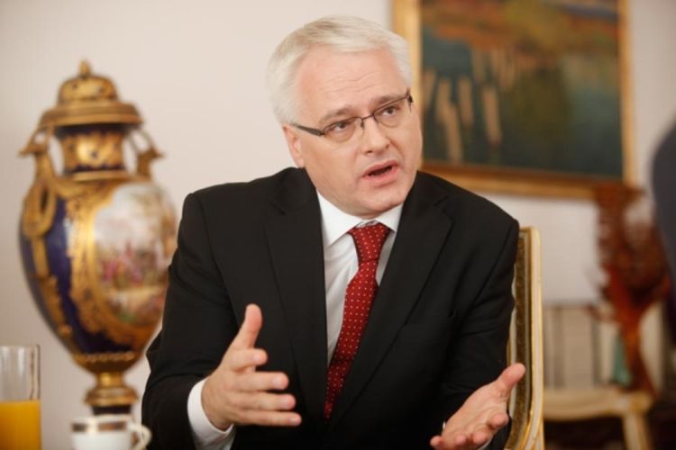 Bivši predsjednik Hrvatske Ivo Josipović upozorava: “Prijatelji BiH malo mogu pomoći, glavna odgovornost za…