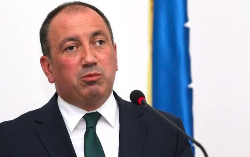Crnadak izbačen sa sjednice NSRS, spomenuo i rođendan Dodika: “Ne vjerujte da će Trump 19. marta podržati RS”