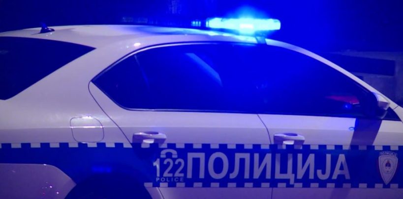 Nasilje u Doboju: Blokirali policijsko vozilo, izvukli muškarca i pretukli ga