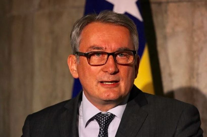 Državni parlamentarac SDS-a Mladen Bosić “diže na uzbunu”: “Posljedice mogu biti nesagledive. Ovo je momenat da se zapitamo šta će se desiti dan poslije”