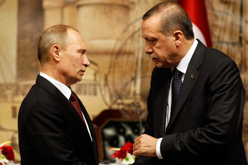 Recep Tayyip Erdogan razgovarao sa Vladimirom Putinom i poručio mu da se mora dogovoriti prekid vatre u Ukrajini
