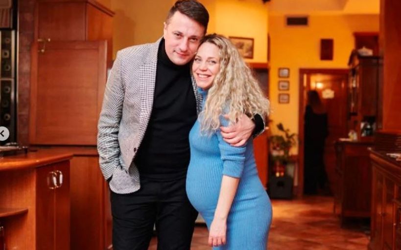 Glumac Andrija Milošević objavio sliku s trudnom djevojkom, Enis Bešlagić mu se javio i poručio: “Mašala…”