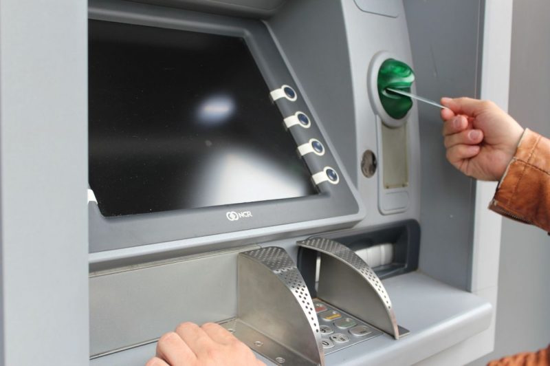 Policija u Tesliću na nogama zbog krađe novca sa bankomata