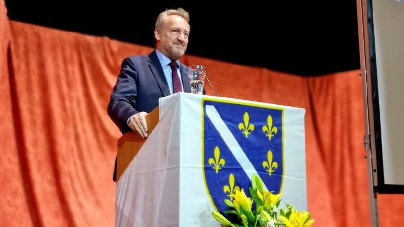 Bakir Izetbegović putuje po dijaspori pa poručuje javno iz Austrije: “Neće im to uspjeti! Osjećaju da je zadnji momenat da zadrže napredovanje bosanskog patriotskog fronta”