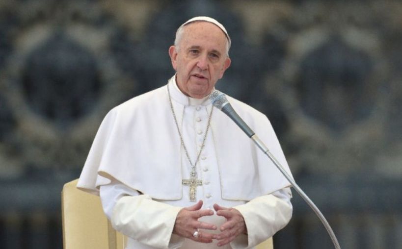 Obraćajući se hiljadama ljudi na vatikanskom Trgu, Papa Franjo poručio Putinu: Za ime Boga zaustavite masakr u Ukrajini