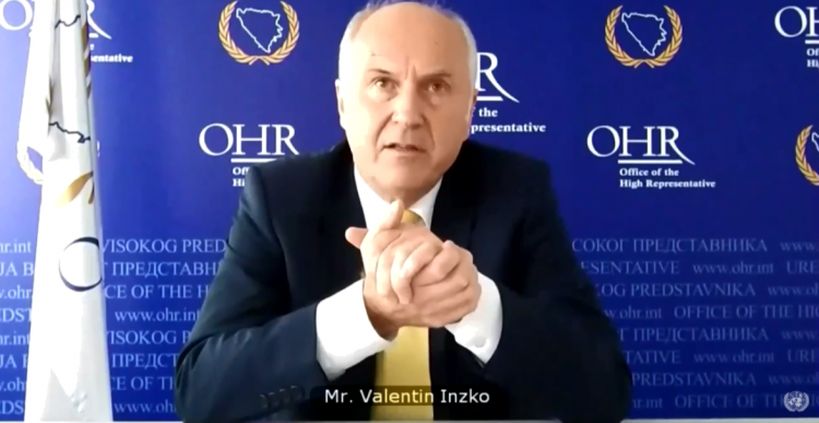 Ministar odbrane Srbije napao bivše visoke predstavnike nakon što su se obratili EU i NATO-u: “Bezobrazni način…”