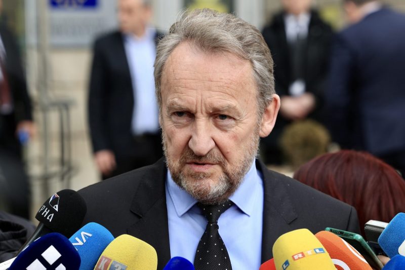 Pogledajte šta je Izetbegović izjavio nakon sastanka sa šefom delegacije EU: “Milorad Dodik je obećao da nema govora o secesiji i da će on poštovati Ustav BiH”