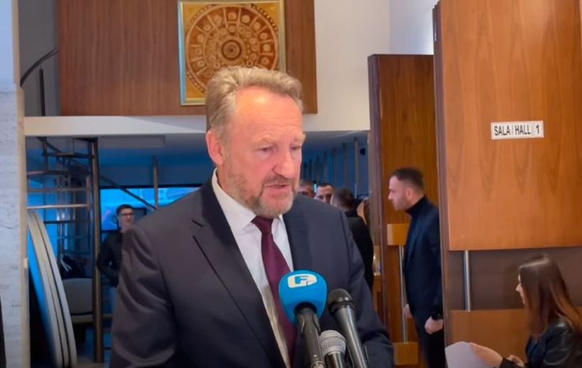 Bakir Izetbegović veoma oštro o ruskom ambasadoru Igrou Kalabuhovu: “Drska je njegova izjava ruskog da BiH ne bi trebala u EU”