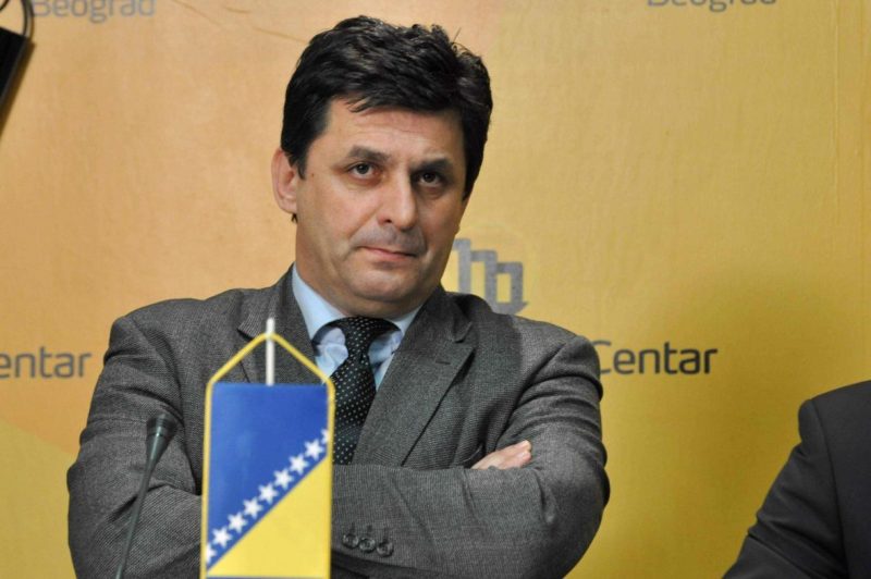 Profesor Senadin Lavić sa Fakulteta političkih nauka u Sarajevu direktan: “Današnja Srbija nastavlja vrlo pokvareno projekt koji je započeo Slobodan Milošević”