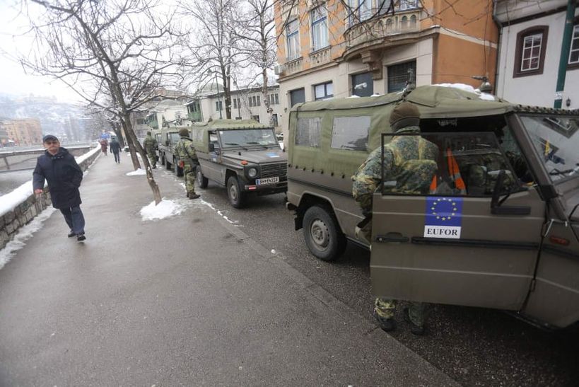 Opozicija u RS-u optužuje vlast da koriste boračke organizacije, EUFOR sve nadgleda, SNSD u Banja Luci pravi veliki skup