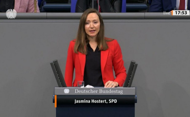 Bosanka iz Bundestaga Jasmina Hostert potpuno direktno i bez imalo uvijanja: “Dosta je bilo 25 godina iste politike!”