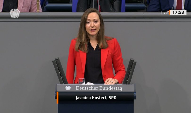 Veoma emotivan govor Bosanke Jasmine Hostert u njemačkom Bundestagu: “Moramo poslati jasan signal. BiH i cijeli region treba biti u EU”
