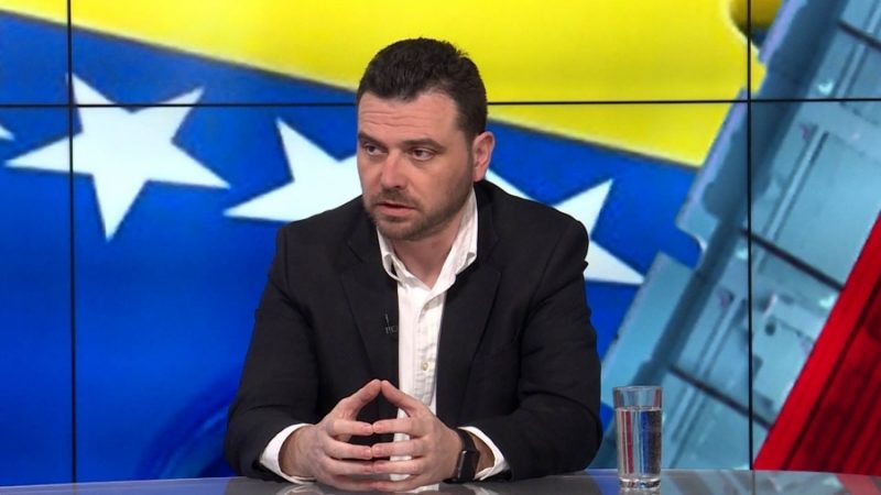 Zastupniku u Parlamentu BiH Saši Magazinoviću poručili: “Pripazi se”