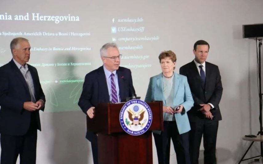 Američki senatori poslali poruku ohrabrenja građanima BiH: “Vratit ćemo se u Senat i naglasit ćemo našu podršku i EU i NATO aspiracijama države”