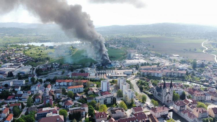 Eksplozija u fabrici u Sloveniji: Policija pozvala građane da zatvore prozore!