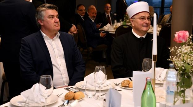 Hrvatski predsjednik Zoran Milanović poručio: “Bošnjaštvo je organski vezano sa islamom, svoja nacija koju poštujem”