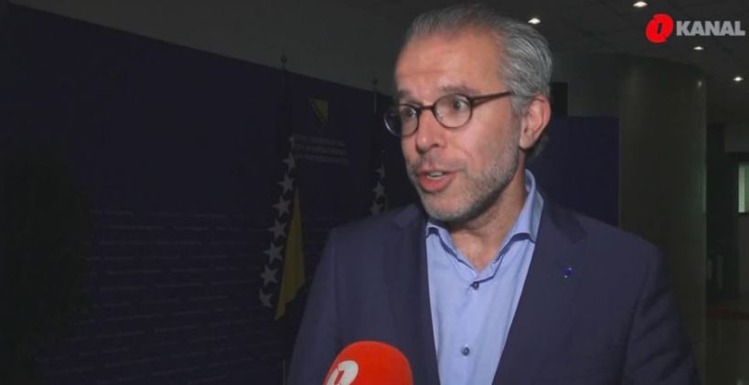 Reuten govorio o Dodiku pa nastavio: Što se tiče ostalih nacionalista, – ne da će biti sankcionirani, mi ćemo biti kritični prema njima!