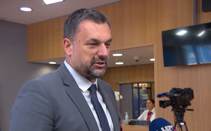 Elmedin Konaković iz Brisela izrazito brutalno poručio: “Mi smo opozicija. Bilo bi nam dobro da ove lopove sklonimo s političke scene”