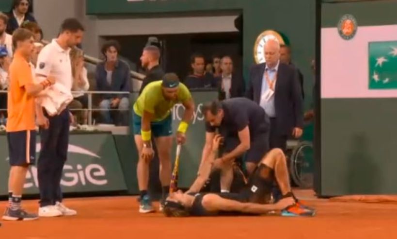 Užasna nesreća za Zvereva: Nijemac u kolicima napustio teren, “kralj šljake” Rafael Nadal otišao u finale Roland Garrosa…