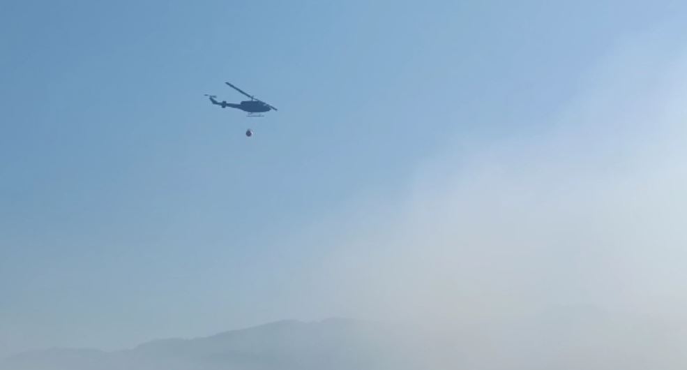 Pogledajte snimak sa terena i kako se helikopteri Oružanih snaga BiH bore sa požarom