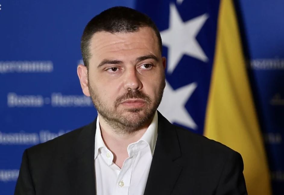 Saša Magazinović potpuno otvoreno i bez uvijanja progovorio: “Ne postoje uslovi za imenovanje SNSD-ovog ministra sutra jer nije ispoštovan dogovor”