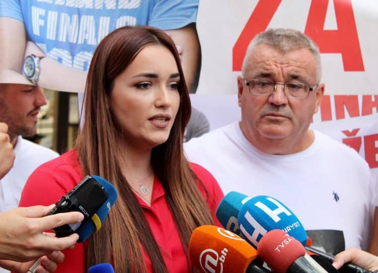 Dženanova sestra Arijana Memić vrlo emotivno poručila: “Toliko smo poniženja istrpjeli, ali ovo je dokaz da je pravda spora, ali dostižna”