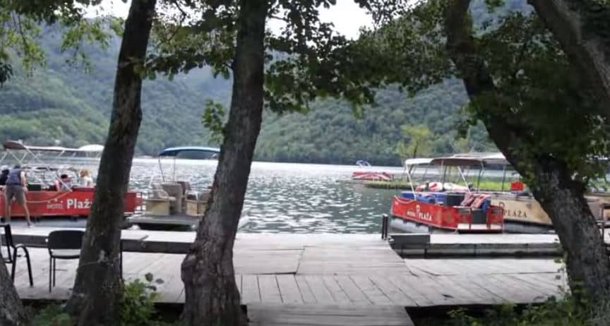 Ova jezera u BiH privlače na desetine hiljade turista godišnje, pogledajte snimak bosanske ljepote