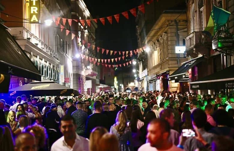 Pogledajte snimak sa prve noći Sarajevo Film Festivala, evo kakva atmosfera je vladala na ulicama
