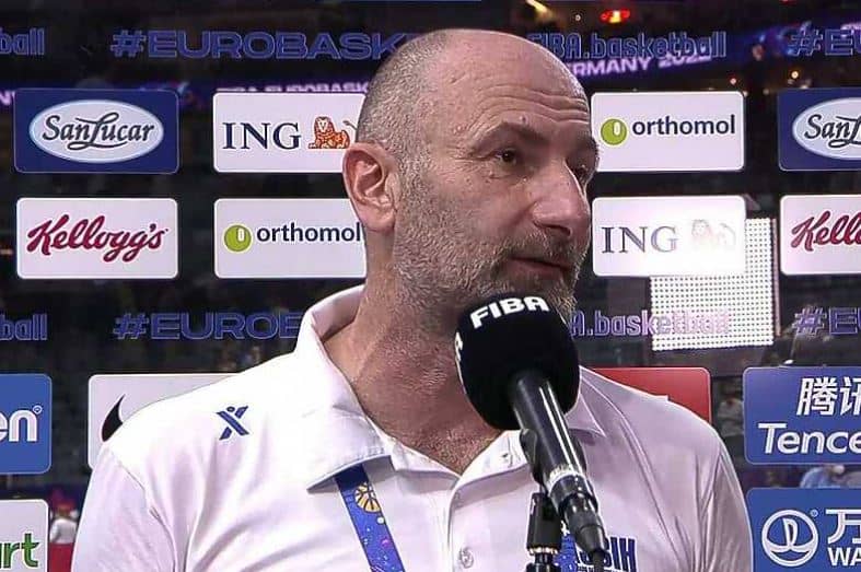 Selektor Adis Bećiragić na odličan način objasnio pad košarkaša u završnici meča protiv Francuske: “Kisik zbog umora nije dolazio u mozak”