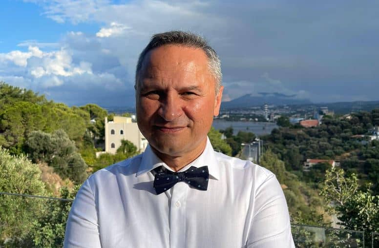 Dao je otkaz u renomiranoj firmi u Švedskoj kako bi se posvetio domovini: Edin Osmančević će na izborima u oktobru biti na listi za NSRS!