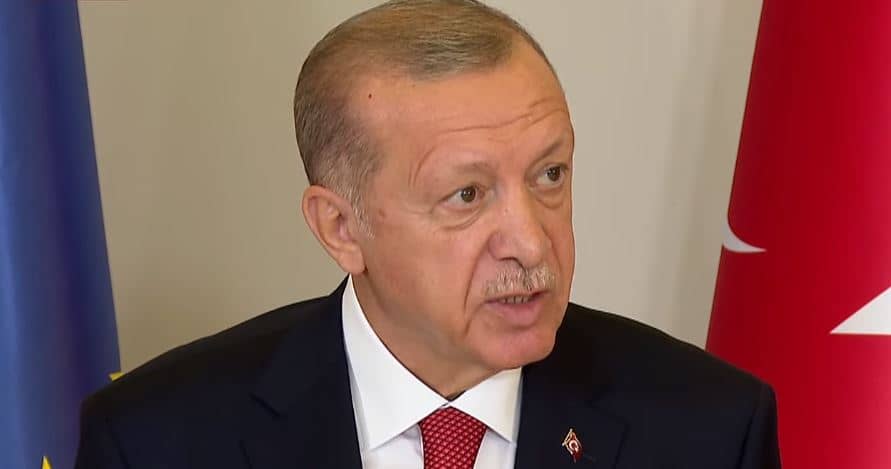 Recep Tayyip Erdogan iz Hrvatske poručio: “Ukoliko mene pitate Dejtonski sporazum je izvor problema, a Alija ga je morao potpisati”