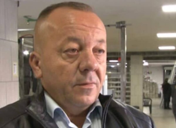 Bosanac Muhamed Selimović svojim radnicima isplatio po 1.000 KM pomoći, iz firme mu niko ne želi ići