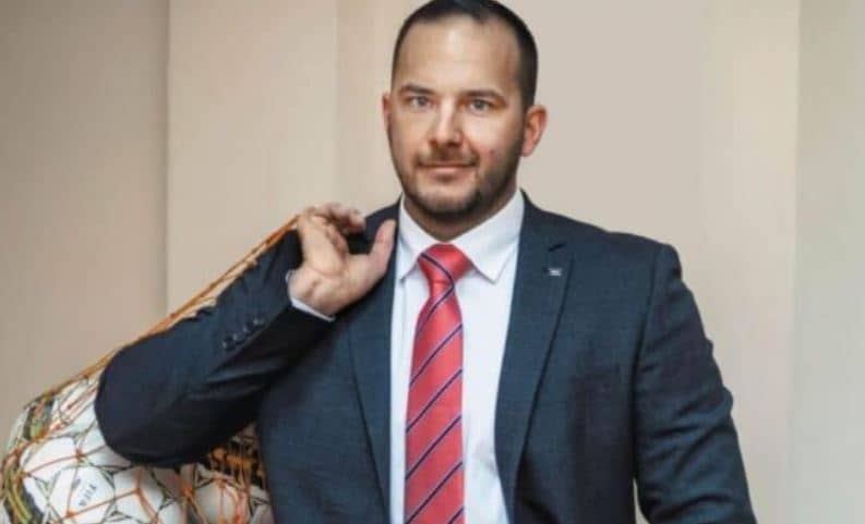 Predsjednik FSBiH Vico Zeljković objavio “velike vijesti”: “Prešli smo i posljednju stepenicu u procesu implementacije VAR sistema na utakmicama WWin lige od naredne sezone”