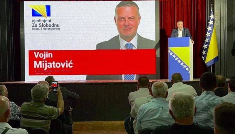 NI DODIKOVOG AERODROMA, NI VUKANOVIĆA SA ZASTAVOM: Vojin Mijatović izazvao ovacije na skupu u Trebinju…