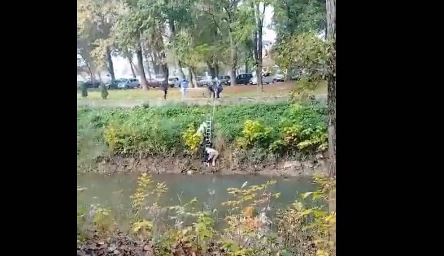 Herojski podvig vatrogasaca iz Bosne i Hercegovine, pogledajte i snimak koji se pojavio: Iz rijeke u Prijedoru izvukli i spasili čovjeka
