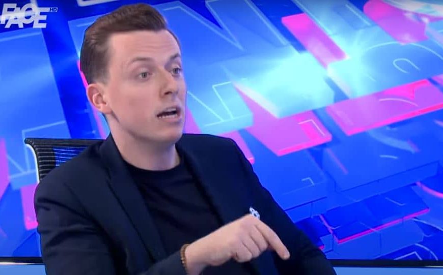 Pogledajte šta je poručio, zastupnik Bundestaga Adis Ahmetović u programu Face TV-a bez ustezanja: “Ne podržavam nacionalizam ni na jednoj strani!”