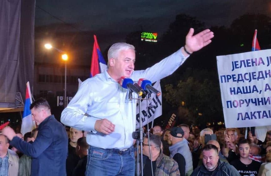 Predsjednik PDP-a Branislav Borenović na protestima u Banja Luci: “Institucijama u Sarajevu poručujem. Ako treba idemo u Sarajevo”