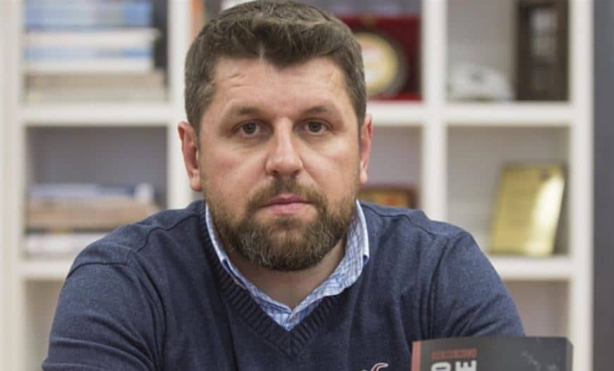 Potpredsjednik RS Ćamil Duraković žestoko reagovao: “Sramota me vašeg debakla u Konjicu, a najviše će me biti sramota, ako probosanski nakon ovog ne zauzmu jedinstven stav i odgovor!”