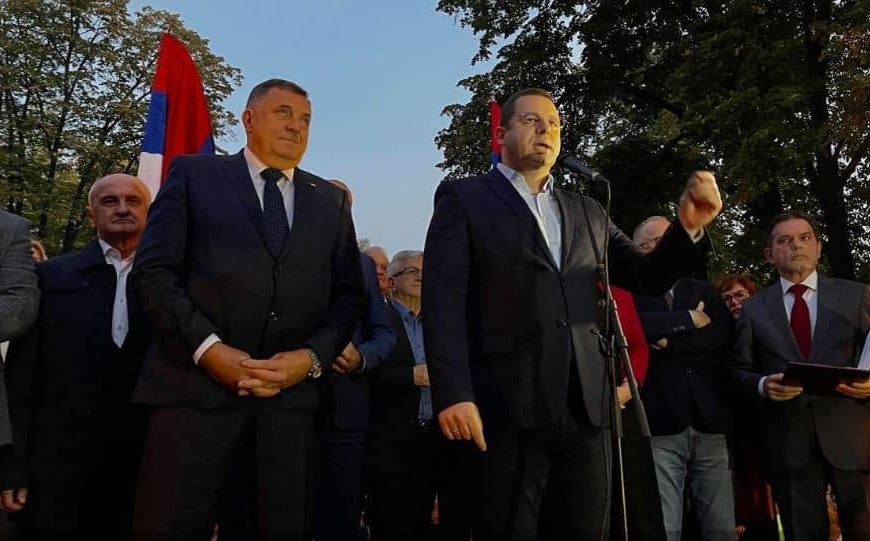 Počeo miting simpatizera i koalicionih partnera SNSD-a u Banja Luci, evo detalja