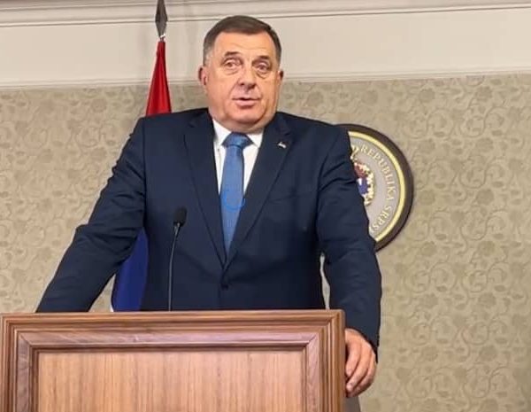 Milorad Dodik o mogućoj potjernici: “Vidjet ćemo koga će i…