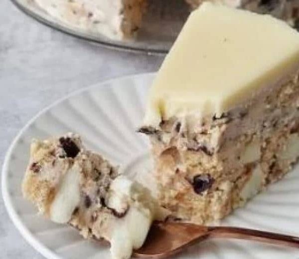 Bez pečenja i miksera: Torta od plazma keksa i krem…