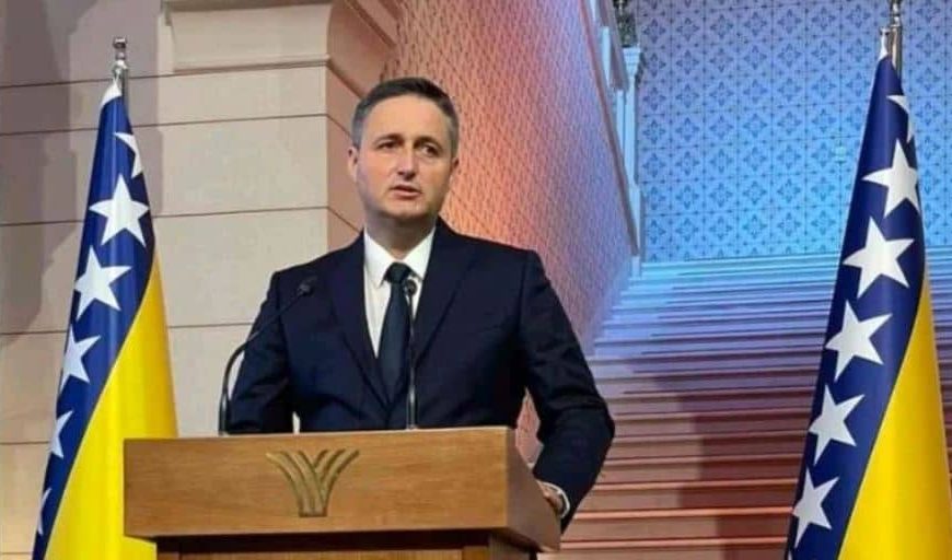 Denis Bećirović odlučan, najavio vrlo ozbiljne korake: “Podnijet ću apelaciju Ustavnom sudu ako NSRS usvoji neustavan zakon o imovini”