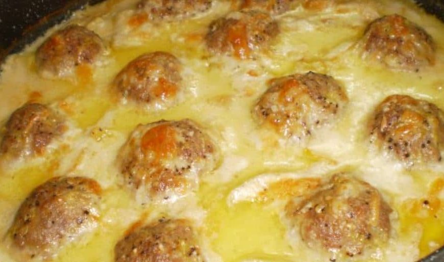 Fantastičan recept, tražit ćete ih još: Ćuftice u rerni sa sosom od pavlake