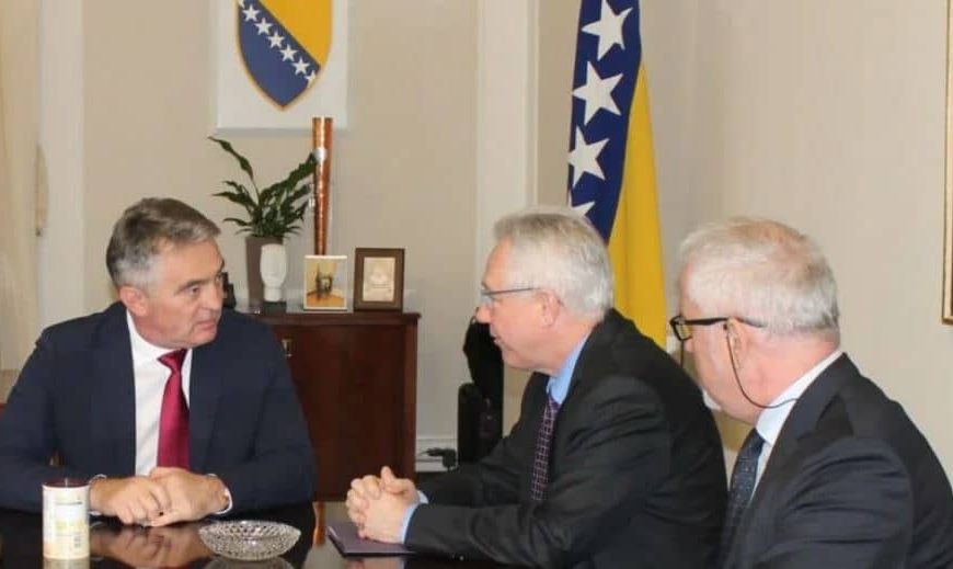 Željko Komšić se sastao sa američkim ambasadorom Michaelom Murphyem: Izraženo je zajedničko očekivanje da će rezultati izbora biti implementirani