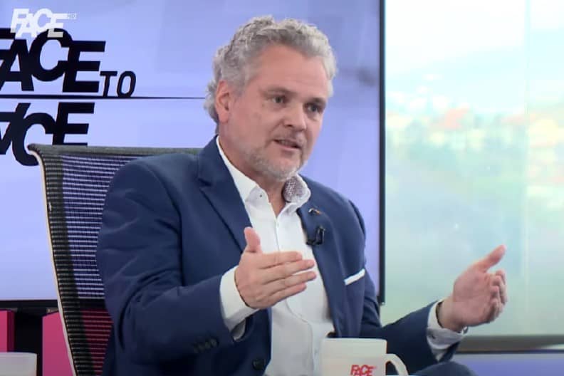 Šef Delegacije EU u BiH Johann Sattler jako direktno kod Hadžifejzovića poručio: “Sloboda govora i medija su ključni!”