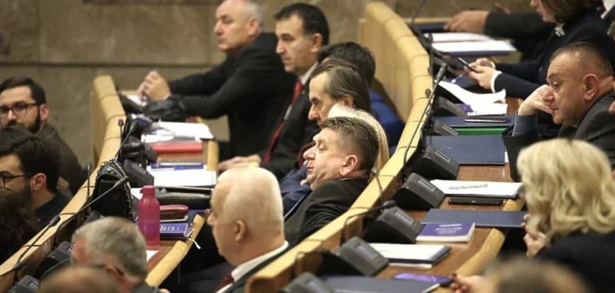 Predstavnički dom Parlamenta FBiH usvojio amandmane na budžet Osmorke i HDZ-a