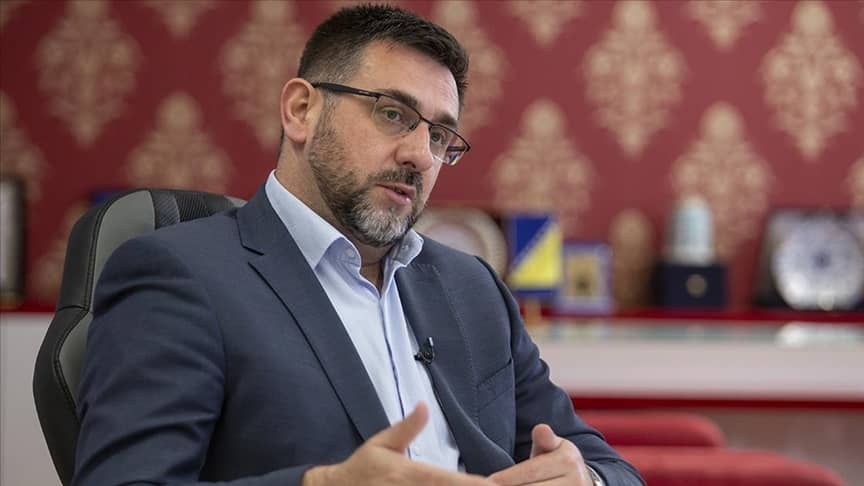 Novoizabrani državni parlamentarac Edin Ramić tako kaže: “Ako interesi države budu izdani, SDA će predvoditi bunt naroda”