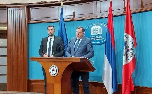 Milorad Dodik se oglasio nakon sastanka sa Elmedinom Konakovićem u…